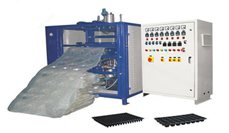 Automatic Vacuum Forming Machine